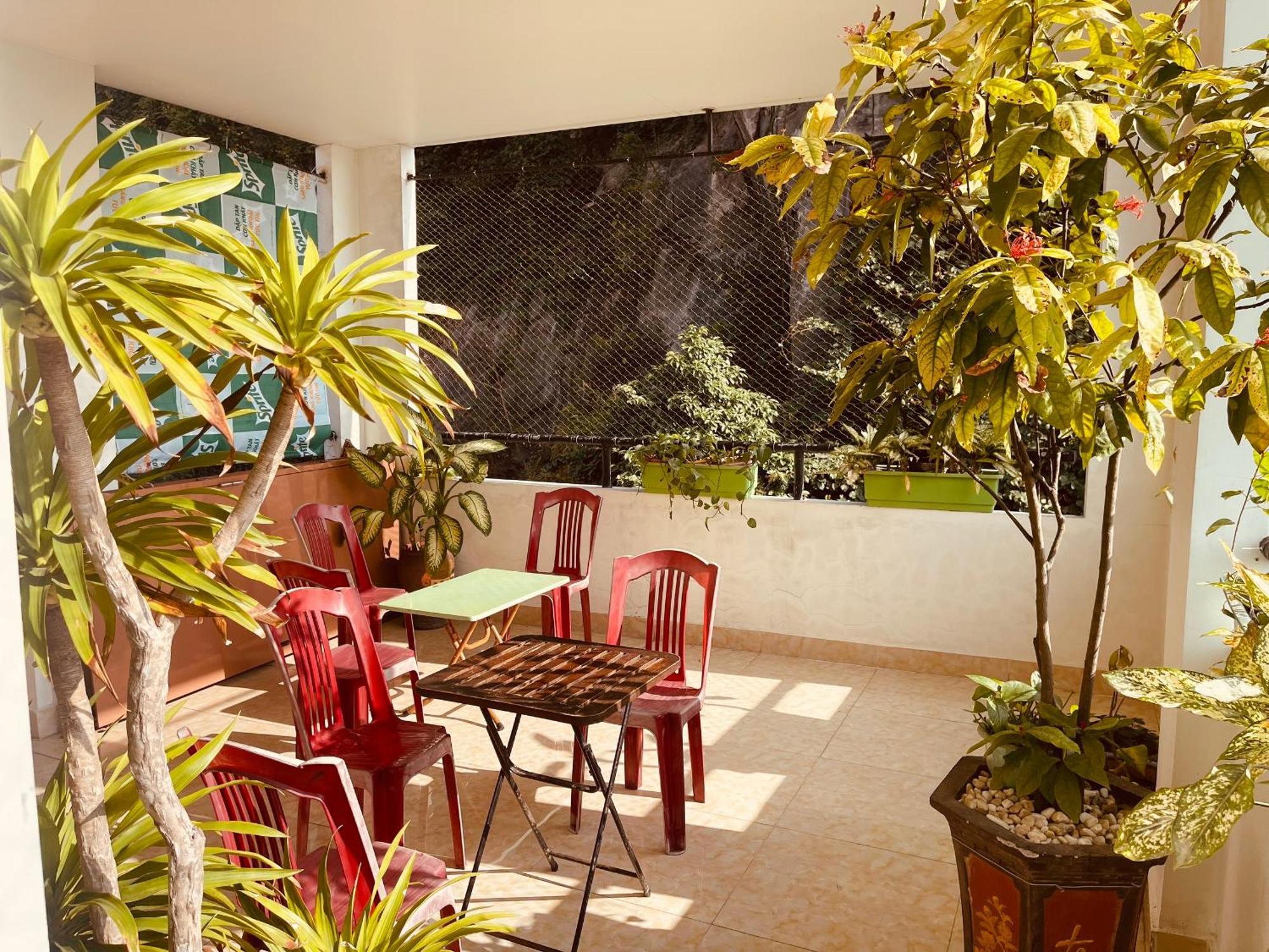 Catba Sky View Hotel Dong Khe Sau エクステリア 写真