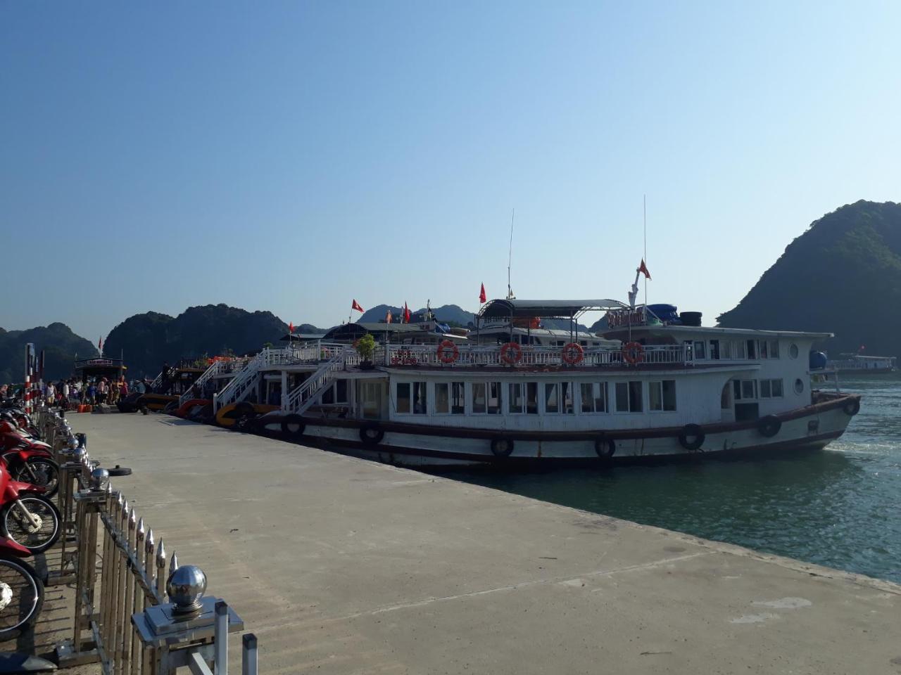 Catba Sky View Hotel Dong Khe Sau エクステリア 写真